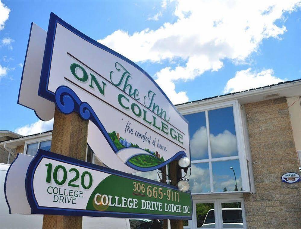 The Inn On College Saskatoon Extérieur photo