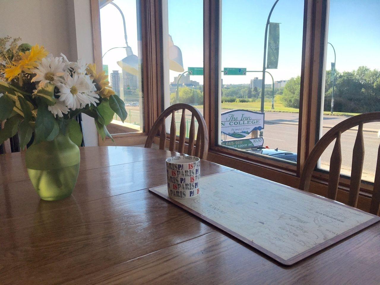 The Inn On College Saskatoon Extérieur photo