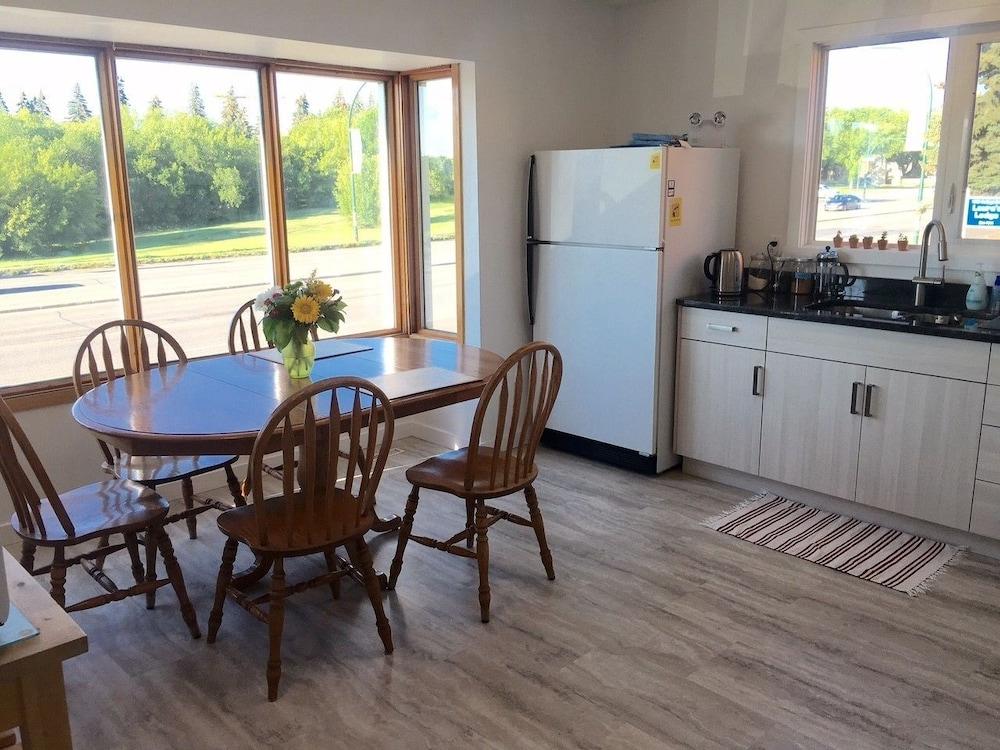 The Inn On College Saskatoon Extérieur photo
